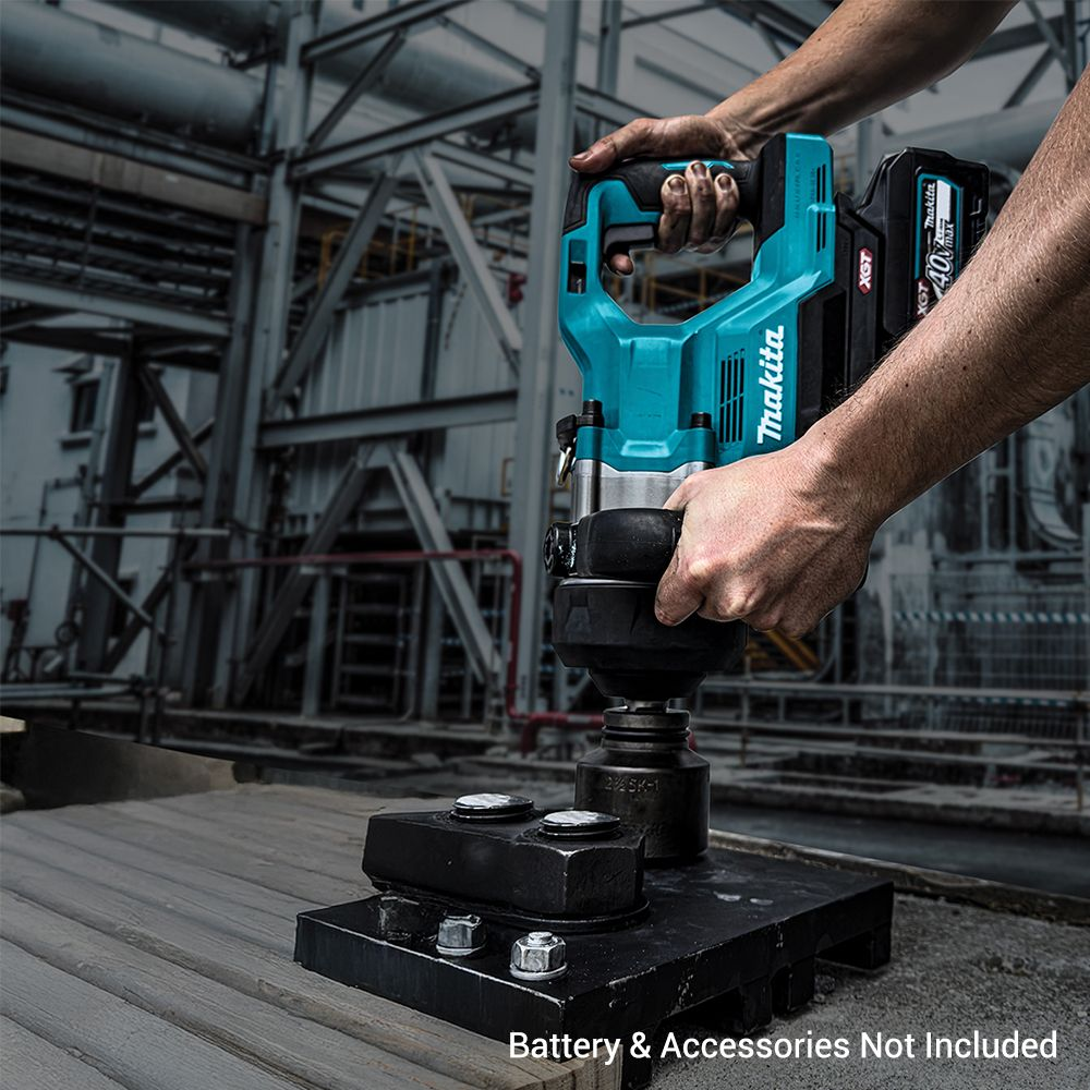 Makita TW009GZ 40V Cordless Brushless Impact Wrench 1