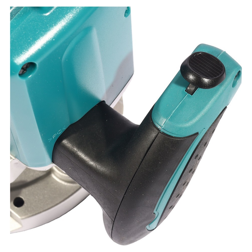 Makita RP2302FC05 Plunge Router (Variable Speed) [1/2