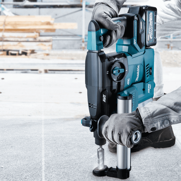 Makita HR008GZ 40V Cordless SDS-Plus Rotary Hammer 30mm (XGT) [Bare] - KHM Megatools Corp.