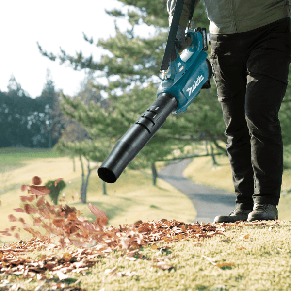 Makita UB001GZ 40V Cordless Leaf Blower 554CFM (XGT) [Bare] | Makita by KHM Megatools Corp.