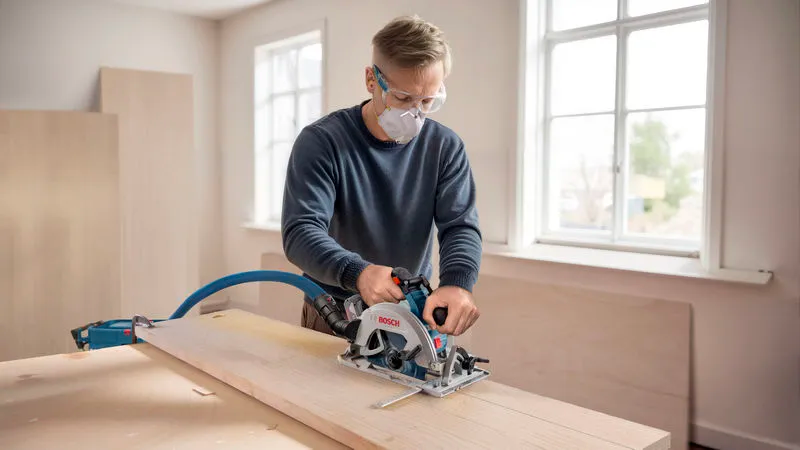 Bosch GKS 18V-68-2 Cordless Circular Saw 7-1/4