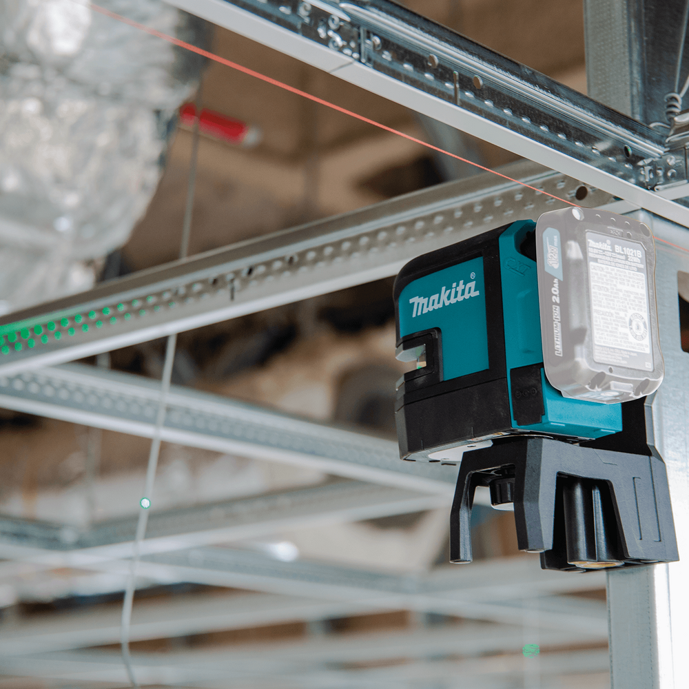 Makita SK106GDZ Cordless Cross Line Laser Level (Green) 12V CXT [Bare] - KHM Megatools Corp.